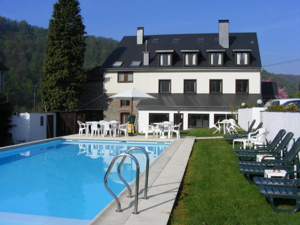 Auberge Le Vieux Moulin Bouillon Exterior foto